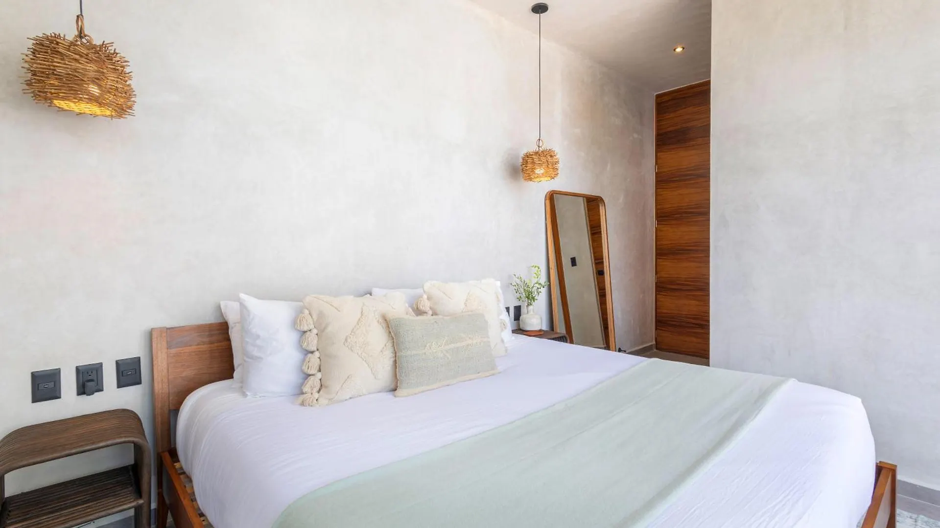 Modern And Luxury Villa With 2 Private Pools In Tulum Pueblo Mexico