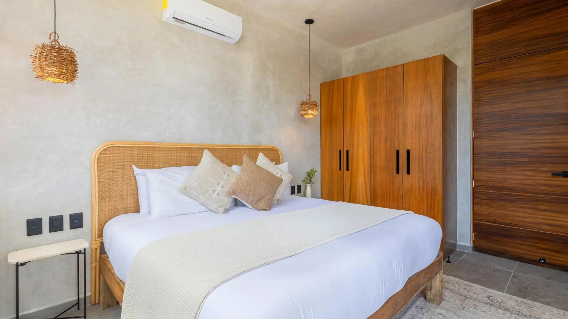 Modern And Luxury Villa With 2 Private Pools In Tulum Pueblo Mexico